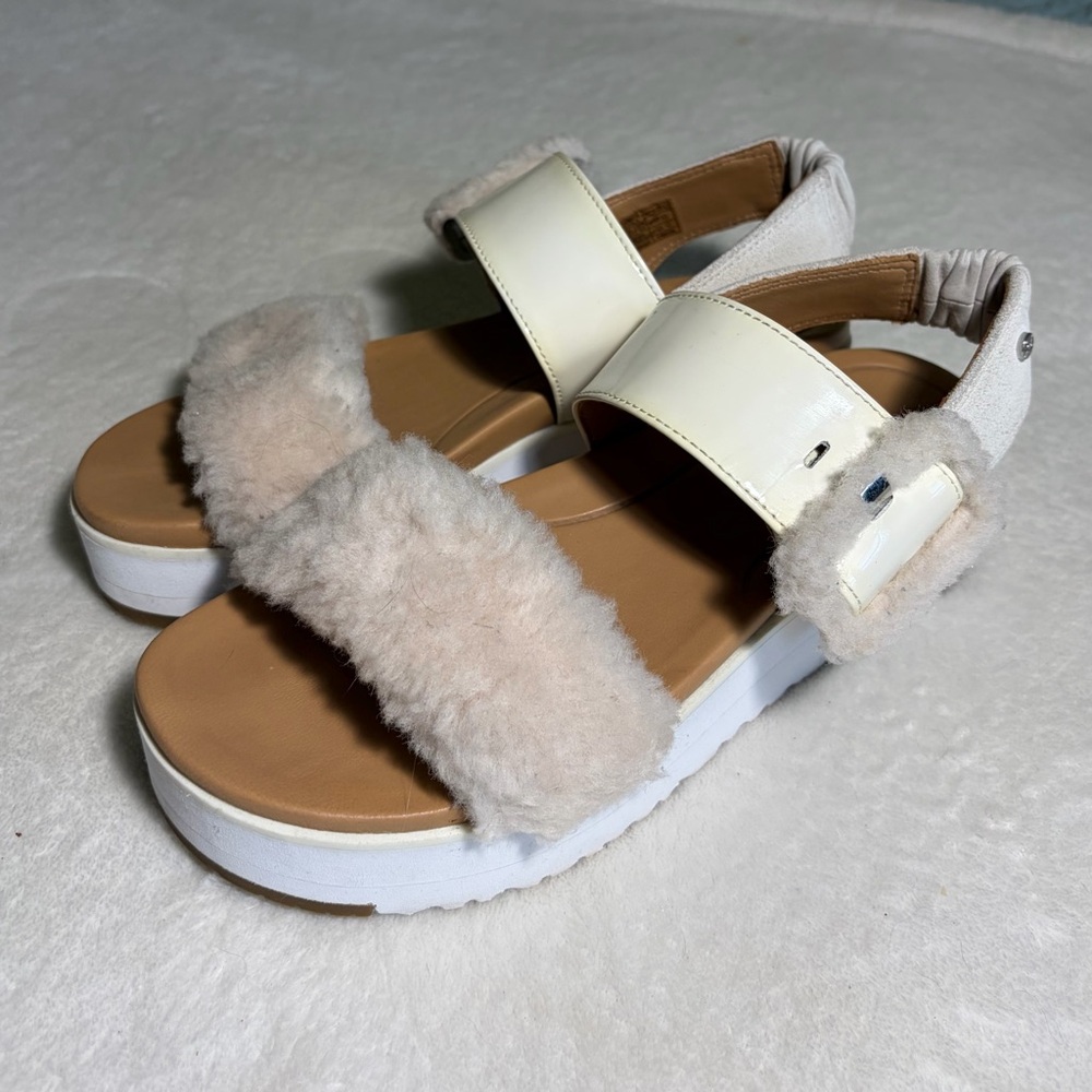 UGG Women's White and Cream Platform Sandals - Picture 2 of 9